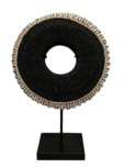 a. Schild zwart schelpen